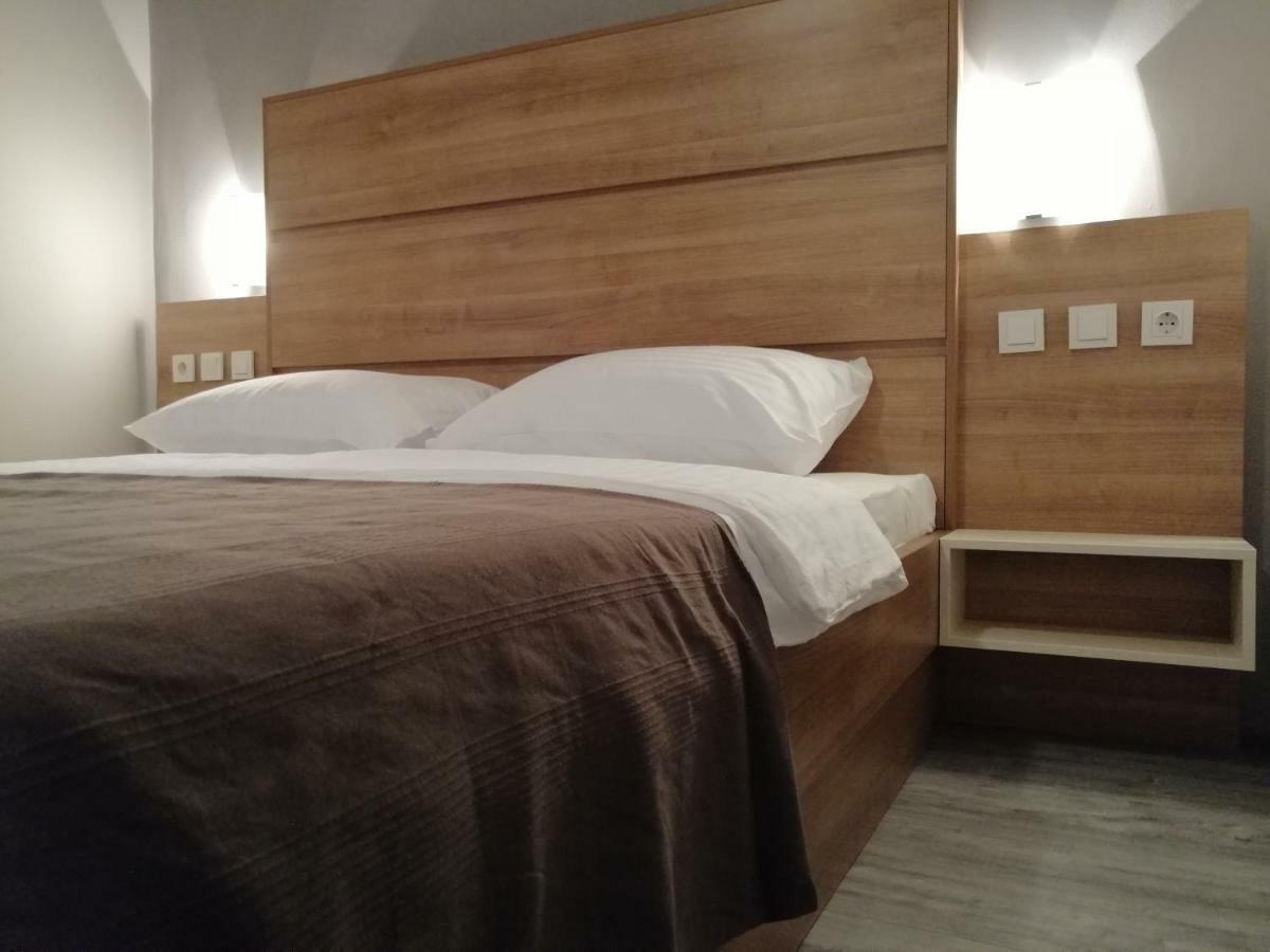 Apartmani Simon Lopar Eksteriør billede
